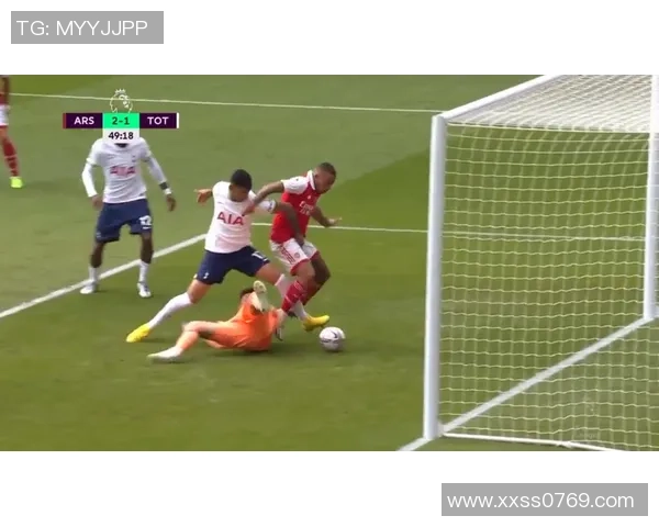 枪手主场19分登顶英超！热刺深陷泥潭，北伦敦德比战火重燃！