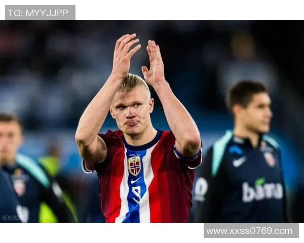 焦点之夜：哈兰德“被抱摔”疑云，VAR的“秒判”点球引爆争议！