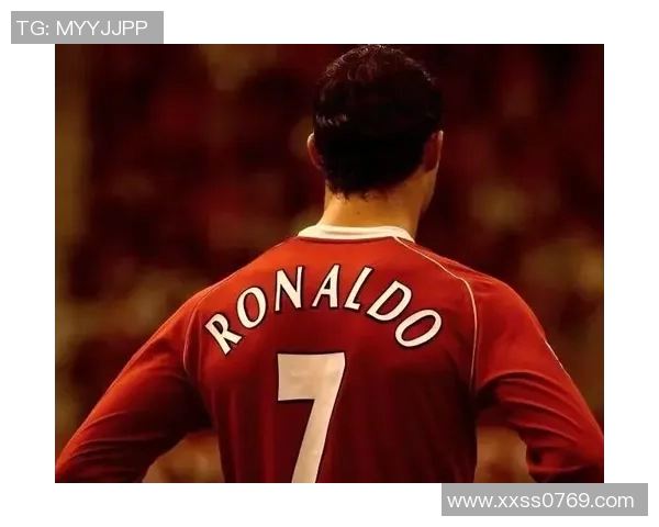 梦剧场的幕后守望者:约翰·希尔斯与曼联基金会的深情告别