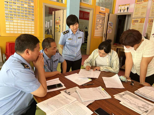 PG电子官方网站邓州市市场监管局：加强宣传指导 优化网络餐饮食品安全环境(图1)