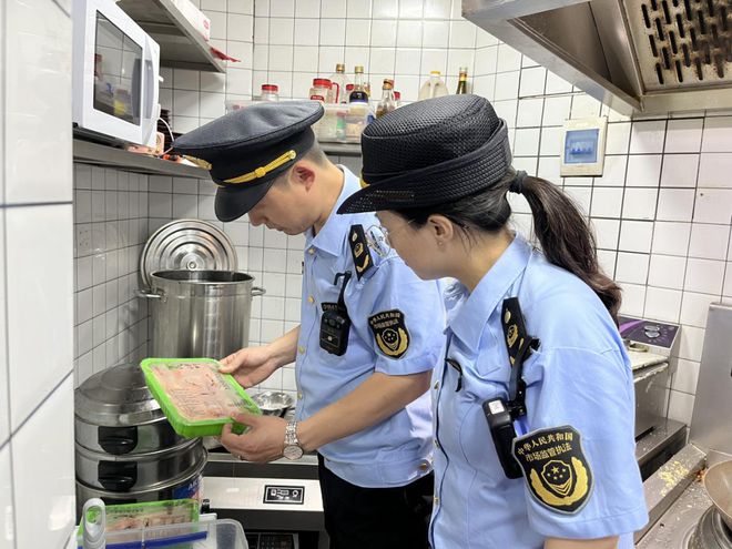 PG电子官方网站餐饮“夜经济”不断升温“倒时差”监管护航食品安全(图2)